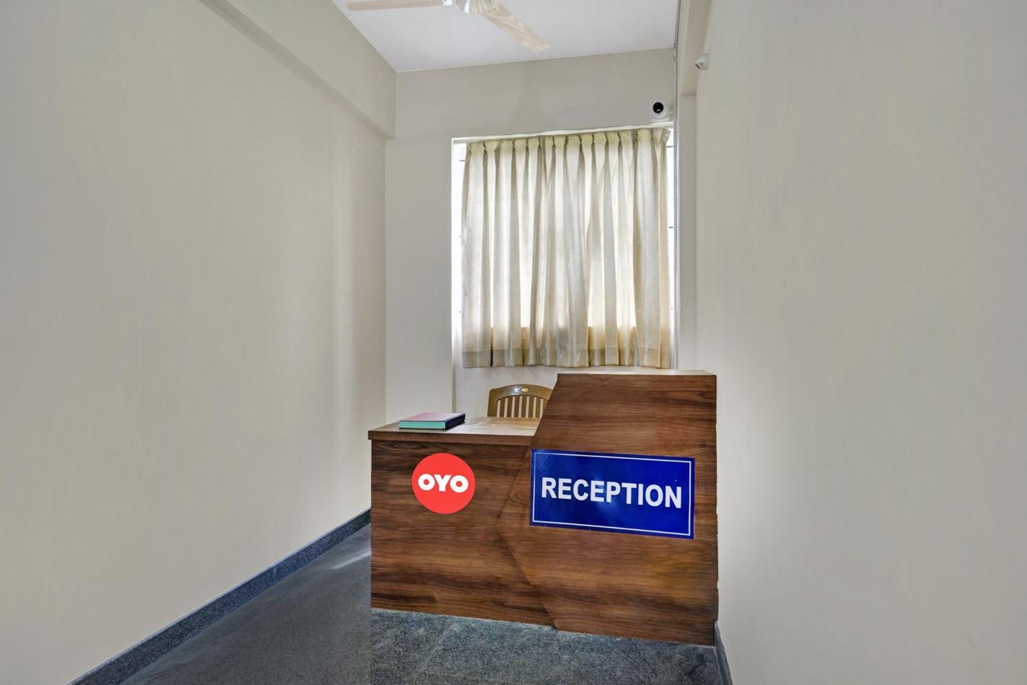 Oyo Hotel Bungalow Inn Lodging & Boarding Μπανγκαλόρ Εξωτερικό φωτογραφία